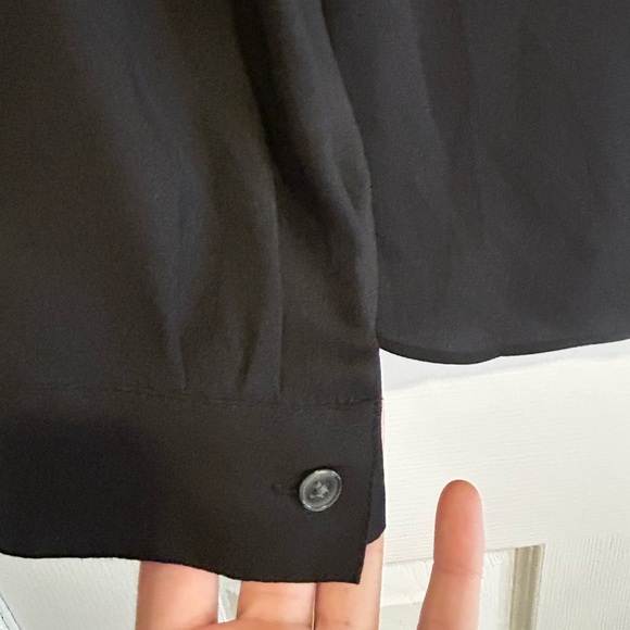 NWOT Ann Taylor Women’s Elegant Black Button-down Collared Blouse Sz. Small - Picture 5 of 6